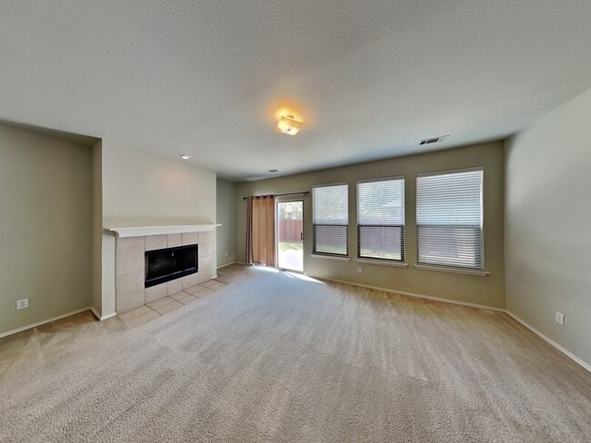 508 Lead Creek Dr in Fort Worth, TX - Building Photo - Building Photo