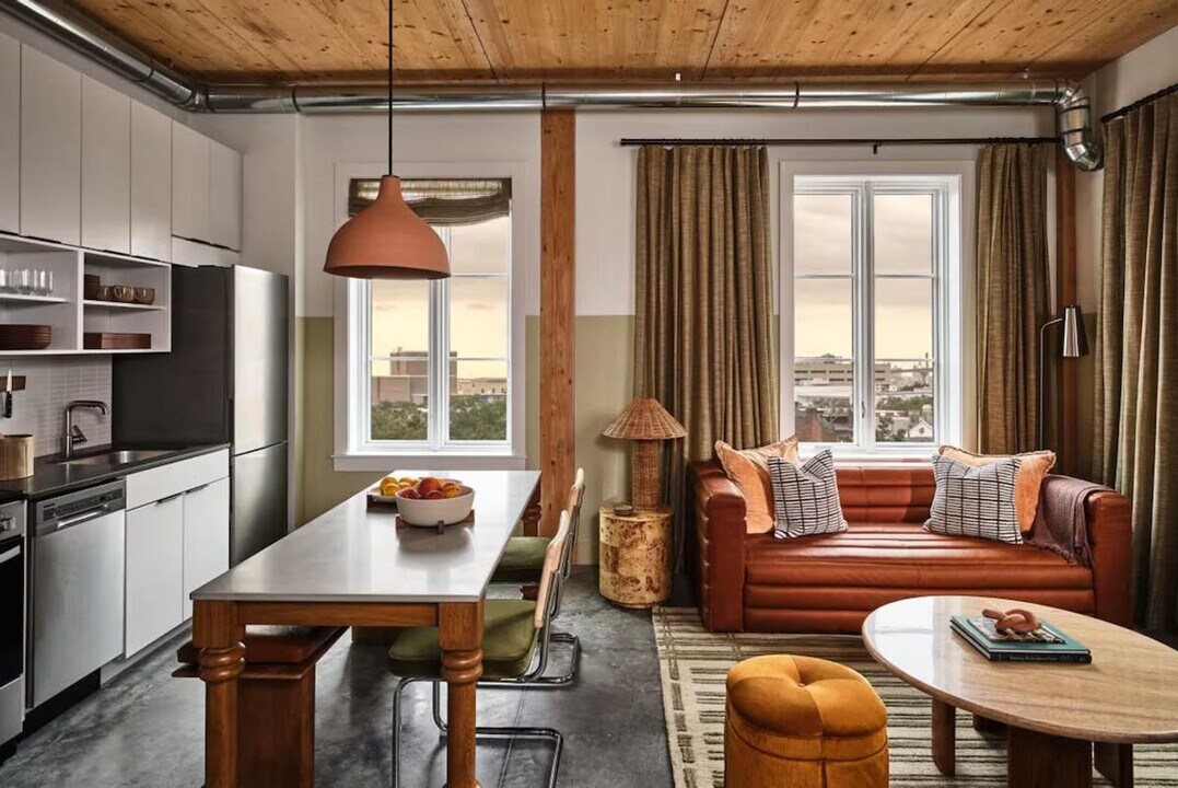 149 Martin Luther King Jr Blvd in Savannah, GA - Building Photo