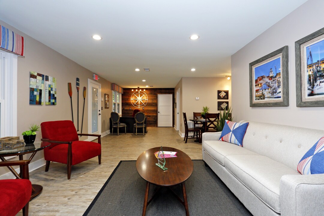 Riverwood in Mount Pleasant, SC - Foto de edificio