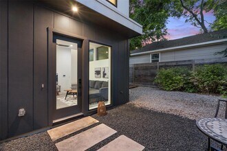 1903 Frazier Ave in Austin, TX - Building Photo - Building Photo