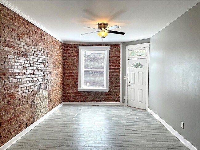5011 Devonshire Ave, Unit D in St. Louis, MO - Building Photo - Building Photo