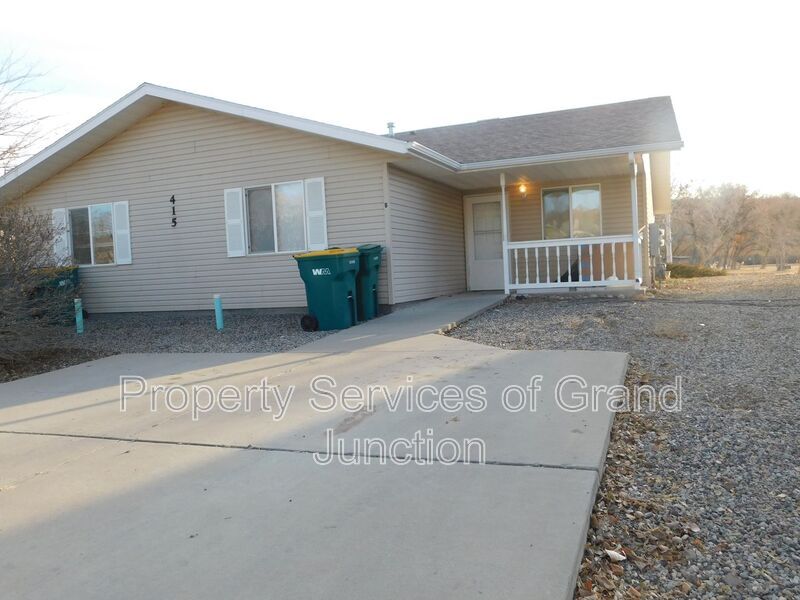 415 Pendleton St in Palisade, CO - Building Photo