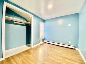 427 4th St in Greenport, NY - Building Photo - Building Photo