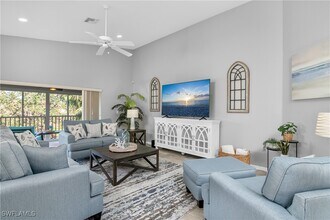8471 Southbridge Dr in Ft. Myers, FL - Building Photo - Building Photo