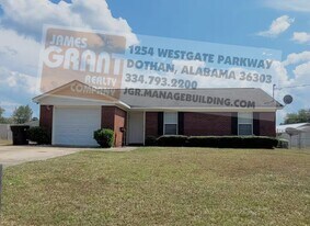 312 Joe Walding Dr in Midland City, AL - Building Photo