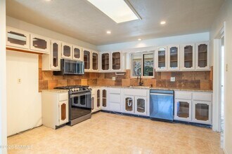 3102 Hillsdale St in Las Cruces, NM - Building Photo - Building Photo