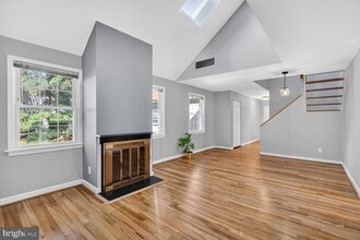 8205 Grubb Rd in Silver Spring, MD - Building Photo - Building Photo