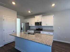 935 Raghorn Rd in Grovetown, GA - Building Photo - Building Photo