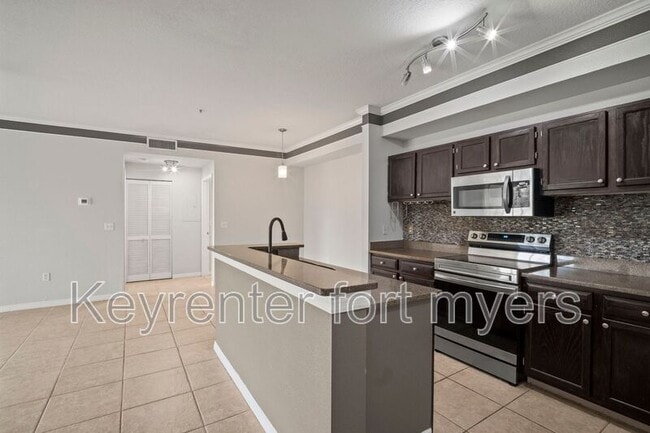 property at 11550 Villa Grand