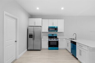 10026 Cocoa Beach St in Port Charlotte, FL - Building Photo - Building Photo