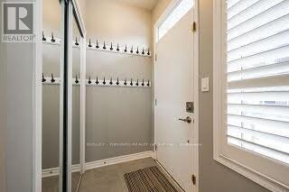 25 Heron Park Pl in Toronto, ON - Building Photo - Building Photo