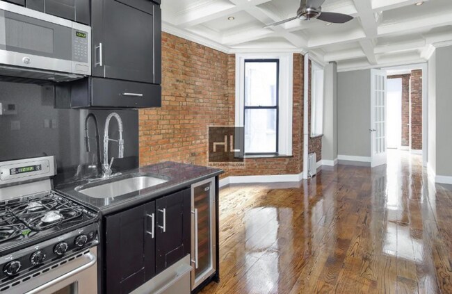 W 103RD ST. in New York, NY - Building Photo - Building Photo