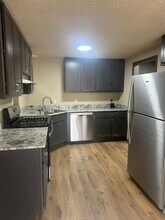 1005 Tall Oaks Dr in Midwest City, OK - Foto de edificio - Building Photo