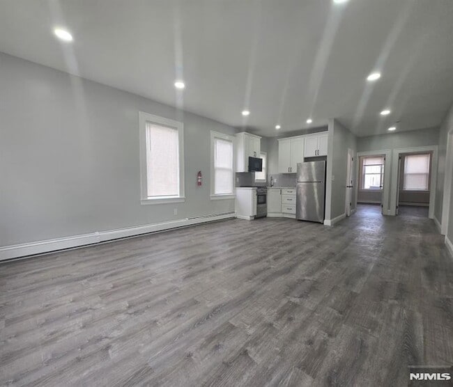 36 Garfield Pl in South Hackensack, NJ - Foto de edificio - Building Photo