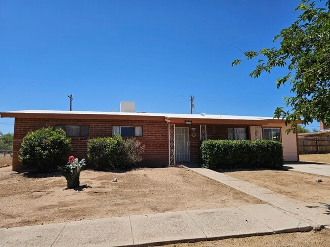 property at 610 E Post Rd