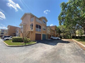 12203 Wild Iris Way in Orlando, FL - Building Photo - Building Photo