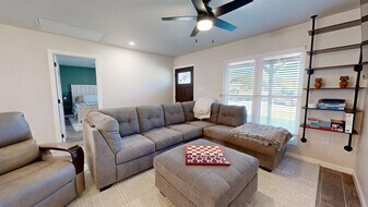 200 Bucknell Ct, Unit SI ID1346665P in College Station, TX - Building Photo