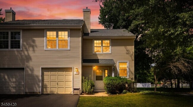 property at 44 Whitby Cir