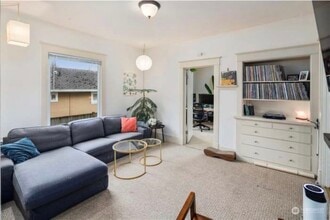 2026 Lombard Ave, Unit Unit #2 in Everett, WA - Foto de edificio - Building Photo