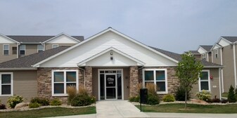 3278 N Henderson St in Galesburg, IL - Building Photo