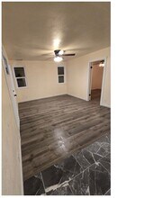 10217 Yorba St, Unit 1 in Riverside, CA - Foto de edificio - Building Photo