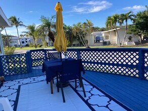 2078 Nettles Blvd in Jensen Beach, FL - Building Photo - Building Photo