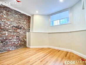 16 Glenville Ave, Unit 2 in Boston, MA - Foto de edificio - Building Photo