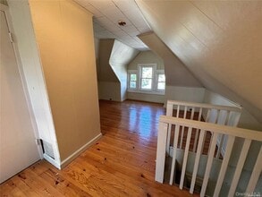 84 Walnut St in Lynbrook, NY - Building Photo - Building Photo