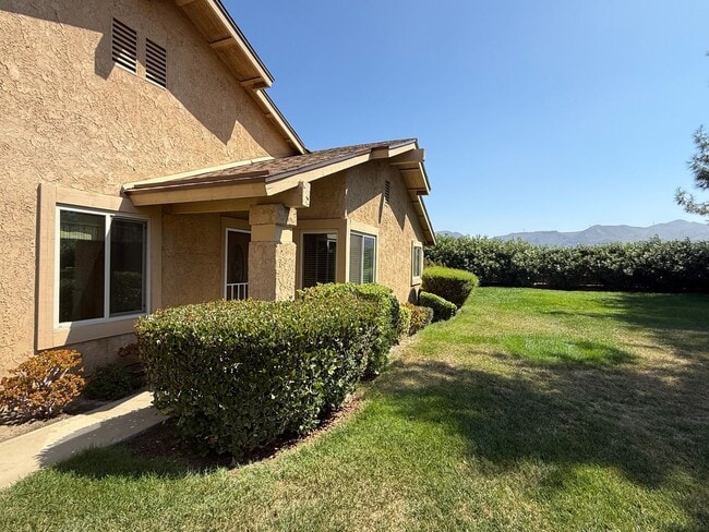20304 Village 20 in Camarillo, CA - Building Photo - Building Photo