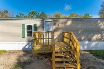 512 W Bach Dr in Defuniak Springs, FL - Building Photo - Building Photo