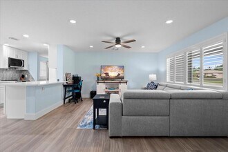 1520 Treemont Ave in Jupiter, FL - Building Photo - Building Photo