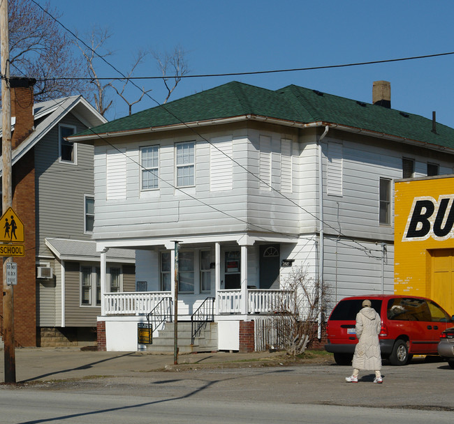 622-624 Middle Ave in Elyria, OH - Foto de edificio - Building Photo