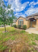 248 Geode Ln in Jarrell, TX - Building Photo