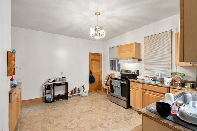 78 Hillside St, Unit 1