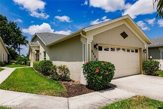 8440 Ibis Cove Cir in Naples, FL - Building Photo - Building Photo