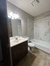 4502 14th Ave NW in Rochester, MN - Building Photo - Building Photo
