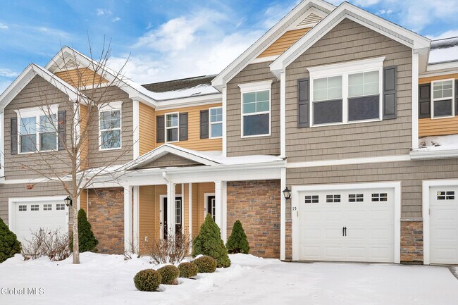 15 Clarice Ln in Cohoes, NY - Building Photo - Building Photo