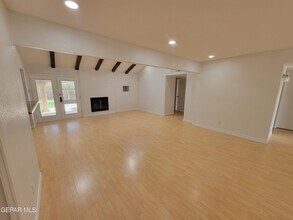 6836 Orizaba Ave in El Paso, TX - Building Photo - Building Photo