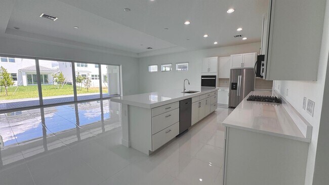 5722 Aleppo Pine Pl in Westlake, FL - Foto de edificio - Building Photo