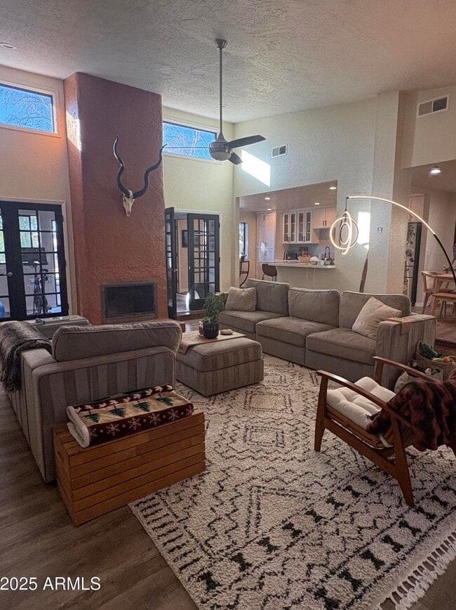 646 W Port Au Prince Ln