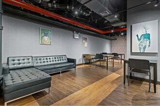104-20 Queens Blvd in Queens, NY - Building Photo - Building Photo