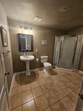 8603 Dorian Ln in Clinton, MD - Building Photo - Building Photo