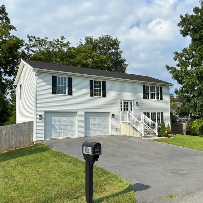 property at 207 Heights Ave