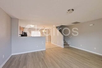 112 Belle Haven Dr in Owens Cross Roads, AL - Foto de edificio - Building Photo