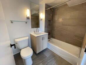 32 Cliff St in New York, NY - Building Photo - Building Photo