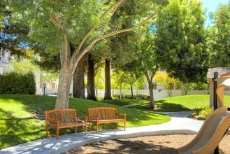 mResidences Silicon Valley in Sunnyvale, CA - Foto de edificio - Building Photo
