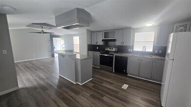 4253 Sun Dr in Fort Worth, TX - Building Photo - Building Photo