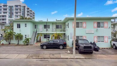 521 NE 82nd Terrace, Unit 9 in Miami, FL - Building Photo - Building Photo