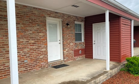 1421 N Main St