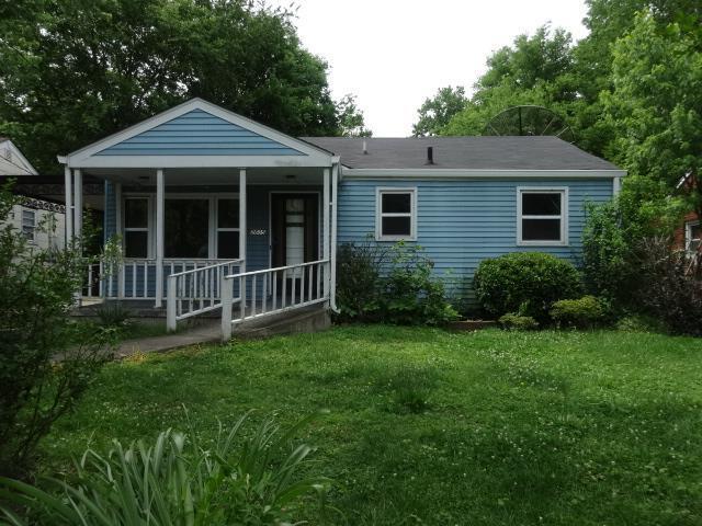 property at 2605 Aspen Dr